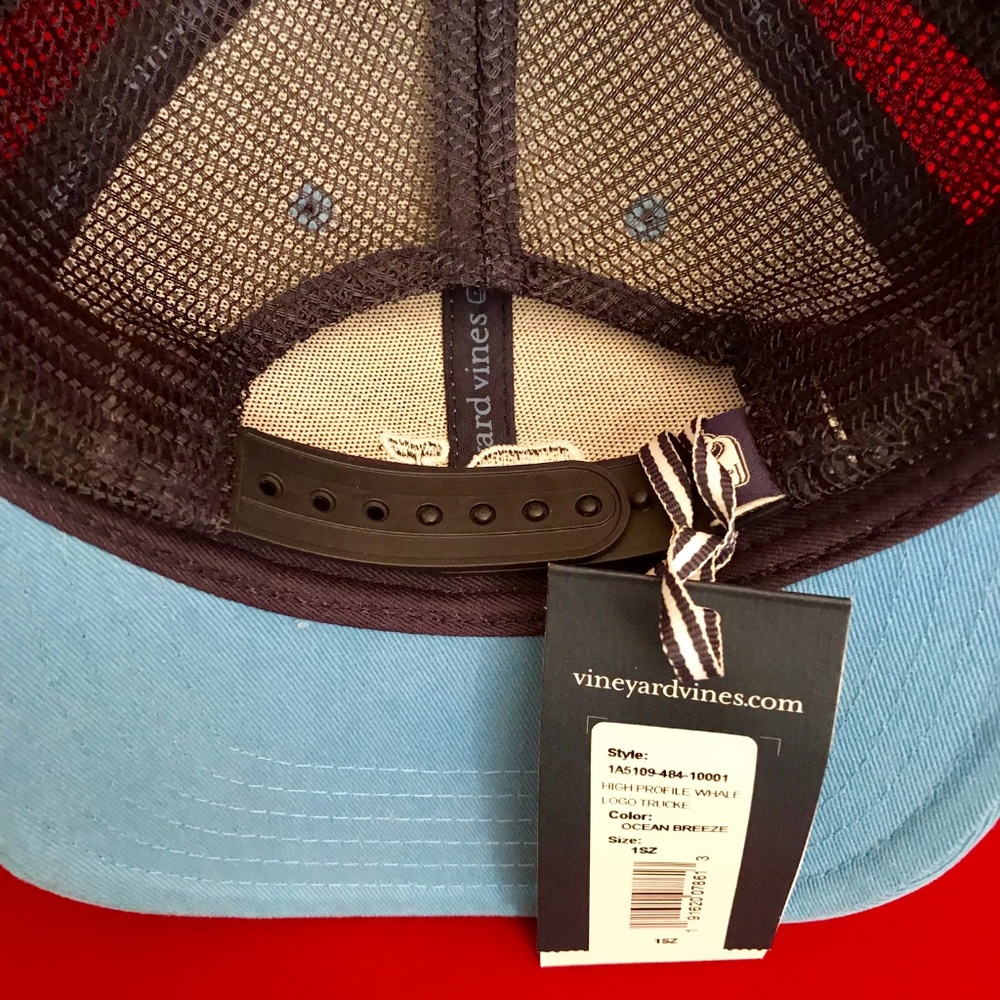 Vineyard Vines High Profile Whale Logo Trucker Hat - Picture 2 of 3